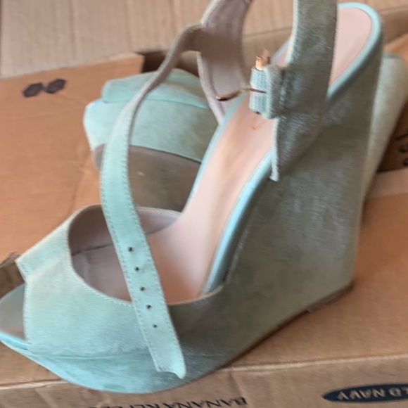 Women heels - Picture 3 of 15